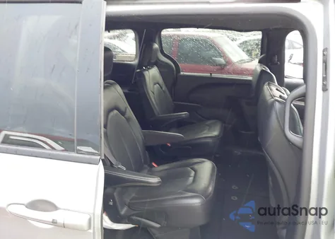 2021 Chrysler Pacifica Touring L z USA, uszkodzony, nr VIN 2C4RC1BG6MR559806